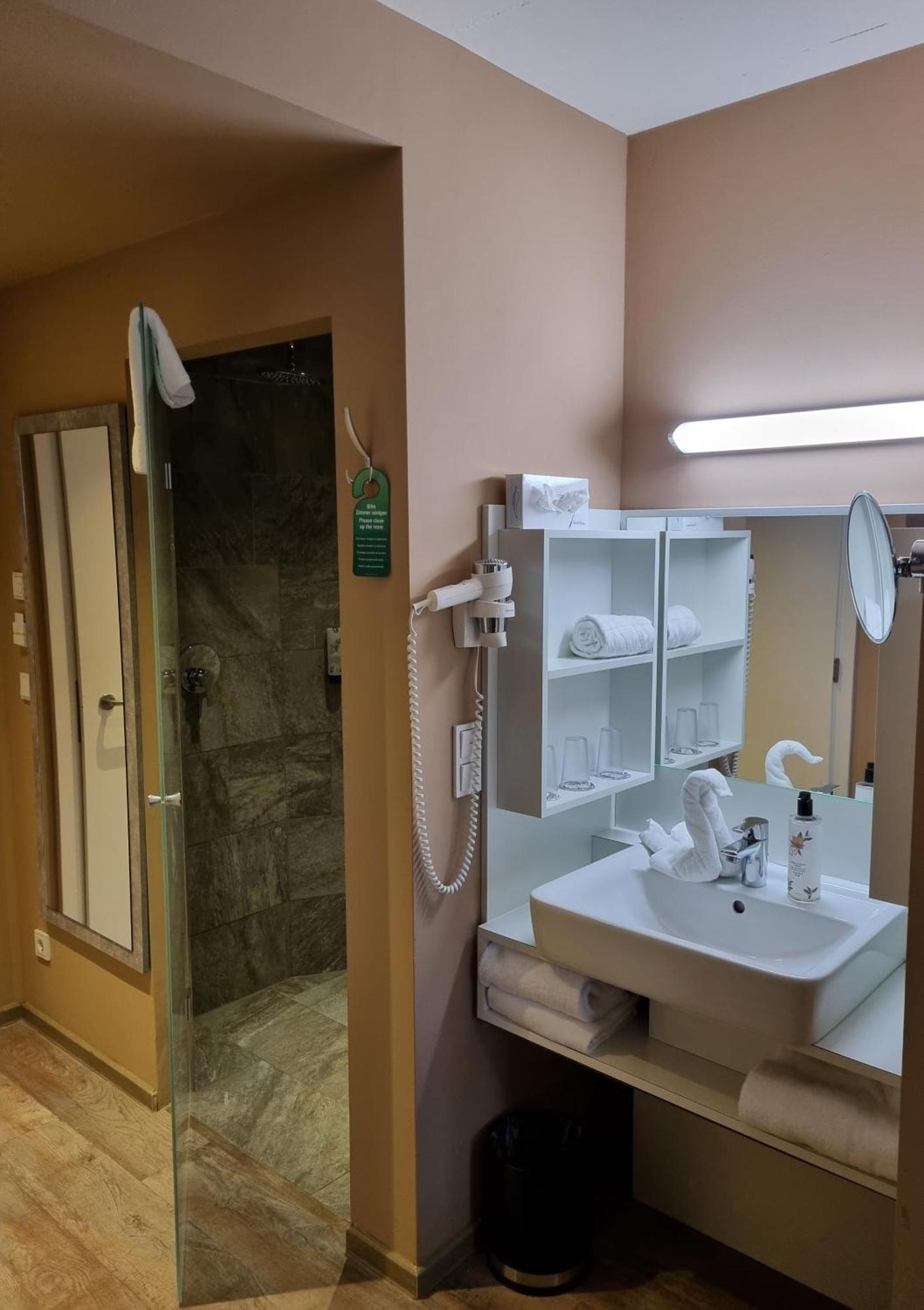 Cubo Sport & Art Hotel Sankt Johann in Tirol Luaran gambar