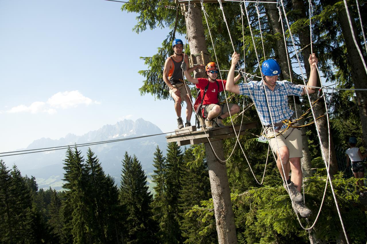 Cubo Sport & Art Hotel Sankt Johann in Tirol Luaran gambar